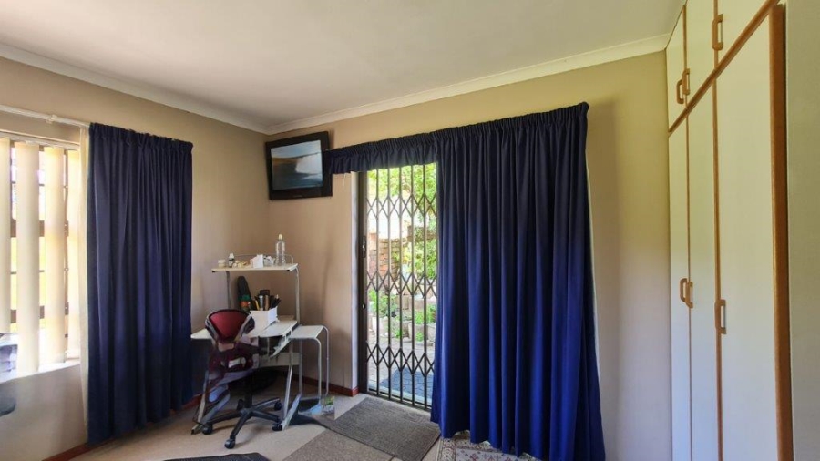 4 Bedroom Property for Sale in Dana Bay Western Cape